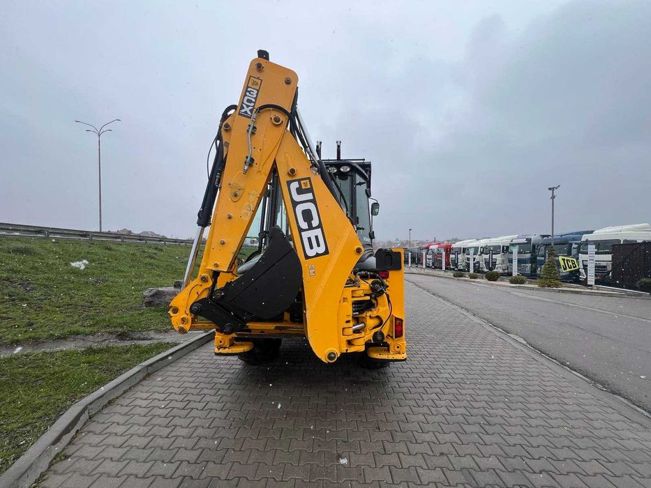 Оренда екскаватора, послуги  екскаватора JCB 3CX, послуги маніпулятора