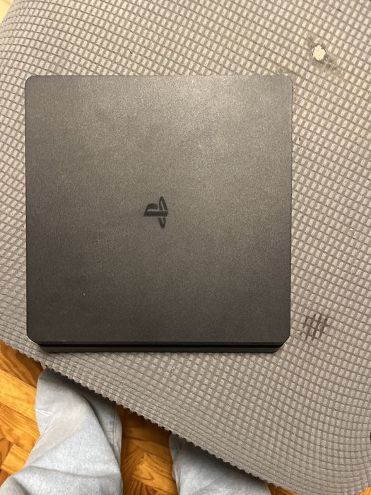 Ps4 slim 526gb consola