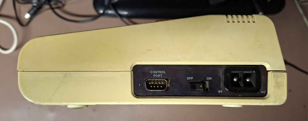 Commodore VIC-20 VC20 VC-20 zasilacz  nie C64 Amiga Atari