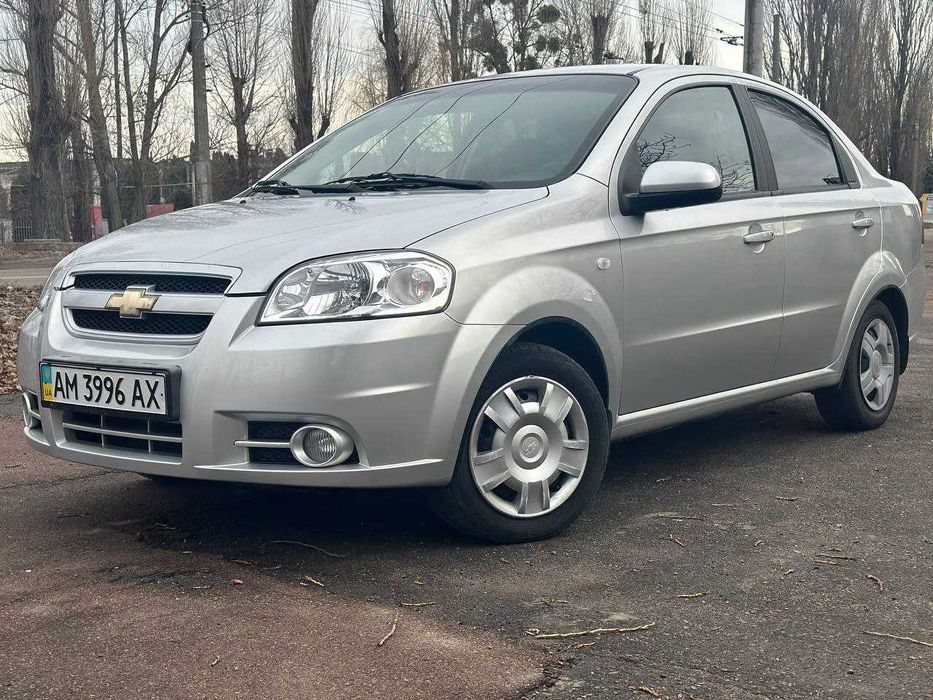 Продам авто Chevrolet Aveo б/в 1,6 бензин 2008 р.в, 102тис.км.