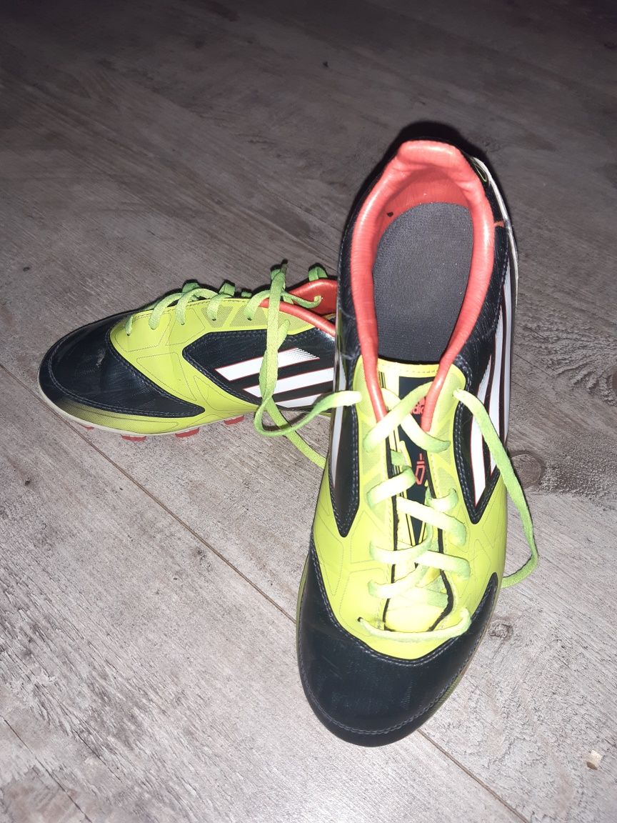 Buty Adidas, korki, do piłki nożnej, rozmiar 38