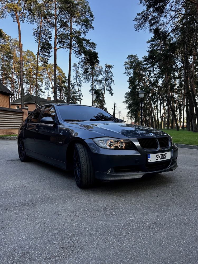 Продам BMW e90 2006