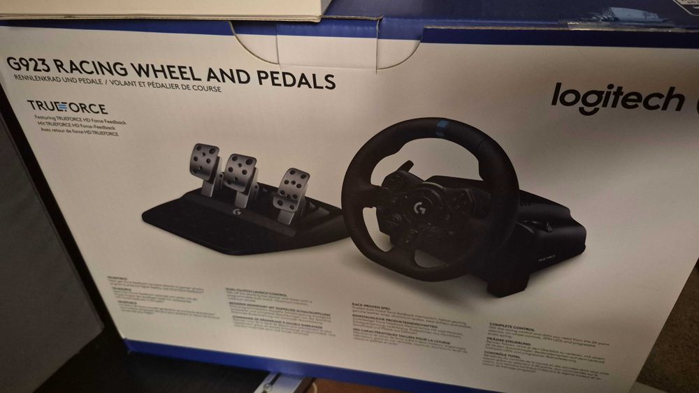 Volante Logitech G923 + Cadeira playseat Challenge