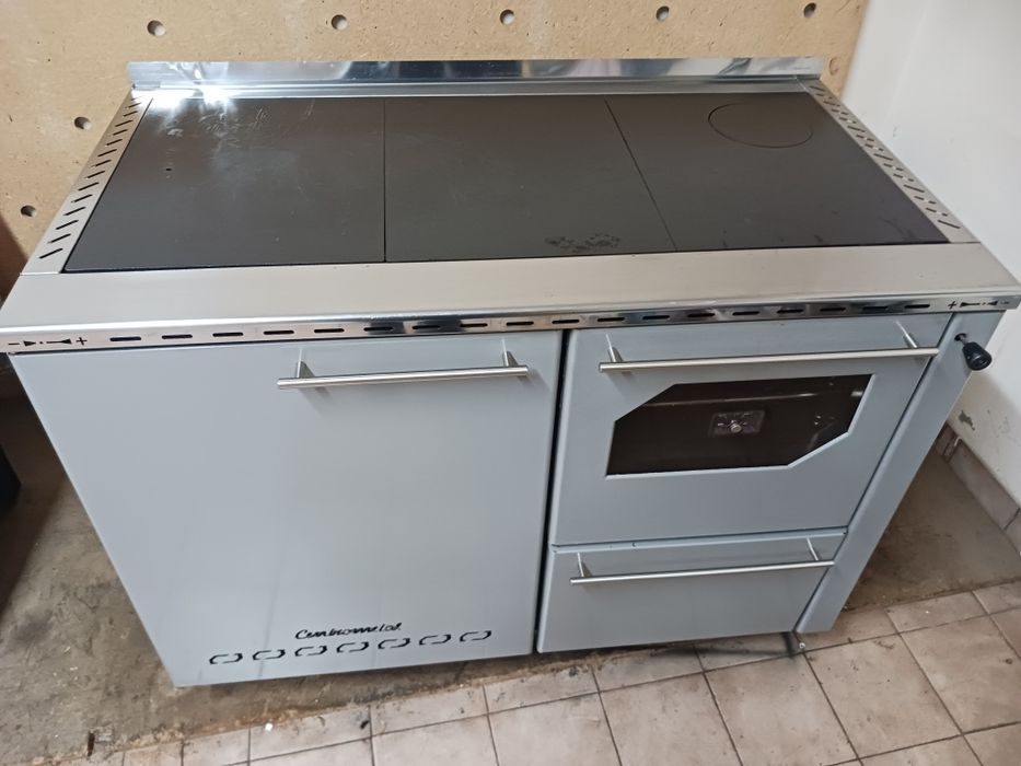 Fogao para aquecimento central em ótimo estado possibilidade de fazer