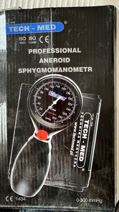 Profesjonalny aparat do mierzenia ciśnienienia krwi Tech med