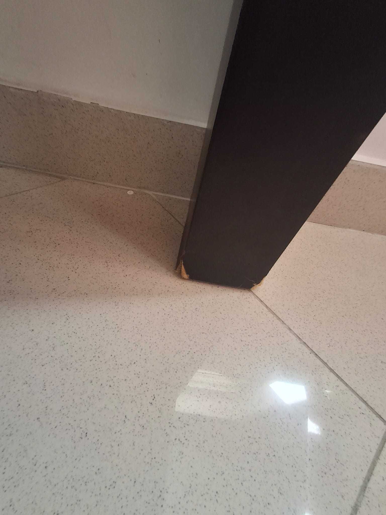 mesa de jantar inteiriça