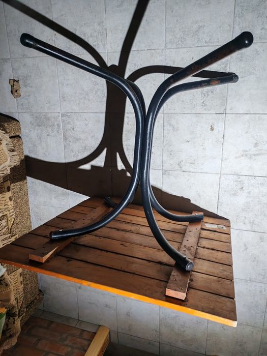 80х80 Стіл в кафе, додому з металевими ніжками