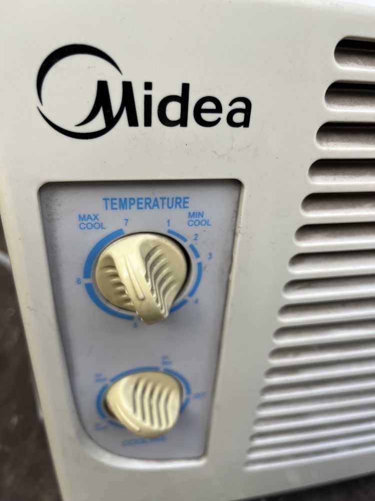 Оконный кондиционер Midea MWF1 - 05CMN1