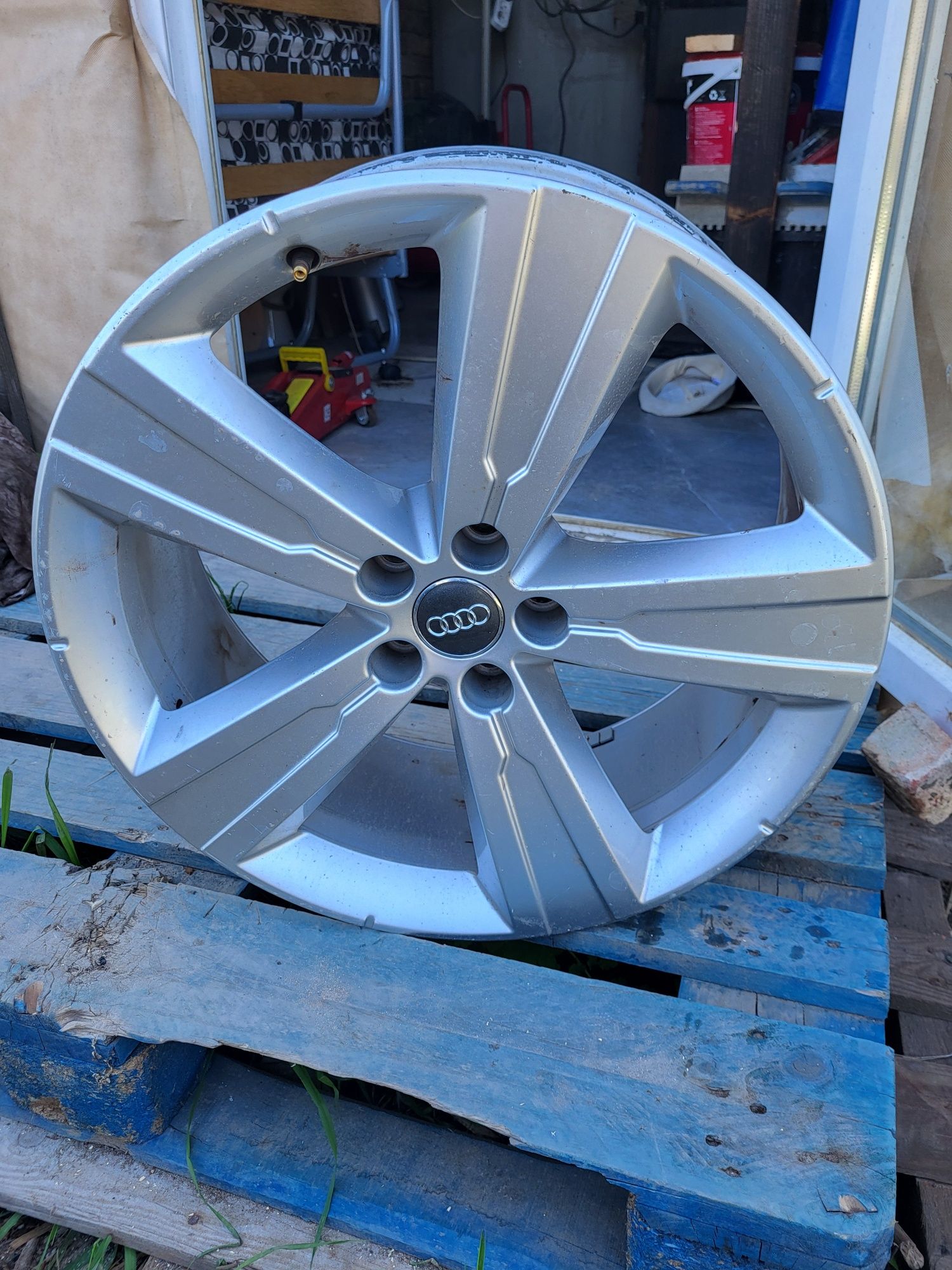 Диски Audi 5/112 R20