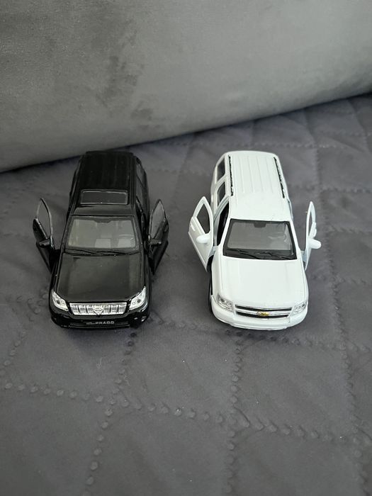 Dwa samochody auta dla dziecka