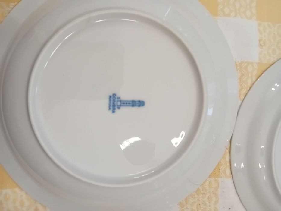 Serviço de louça de Coimbra ( sociedade porcelanas ) .