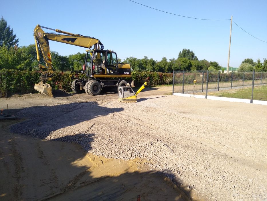 budowa dróg i utwardzanie terenów