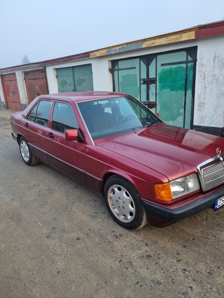 Sprzedam  zamienie Mercedes-Benz w201/190e/
