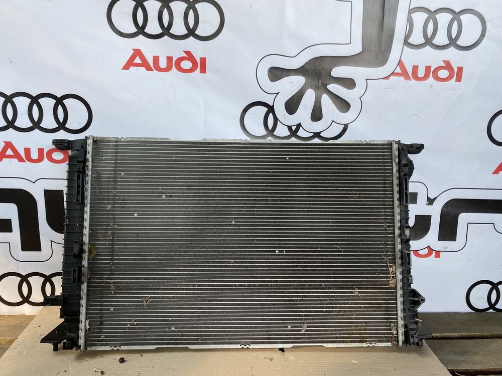 Радіатор охлаждения двигуна Audi A4 B8 A5 Q5 A6 A7 Q3 1.8 2.0 TFSI