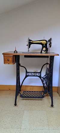Máquina de costura Singer restaurada