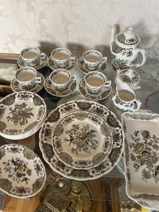 Rozszerzony angielski serwis do herbaty lub kawy