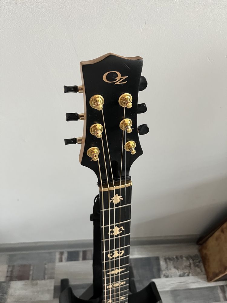 Gitara elektro akustyczna typu acoustasonic strat