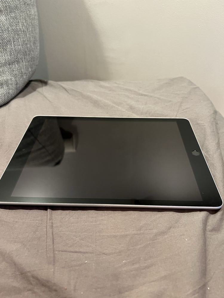 APPLE iPad 9 generacji 10.2 64GB