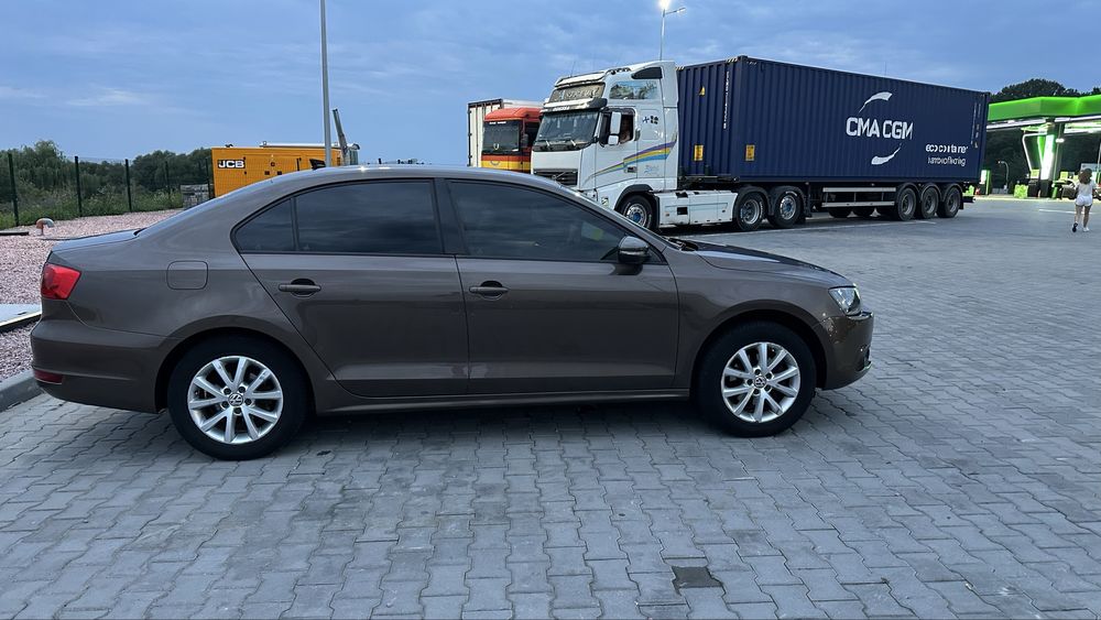 Volkswagen Jetta MK6