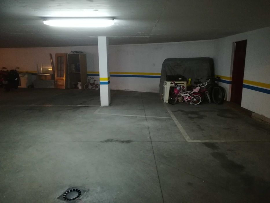 Espaço de estacionamento em Garagem com 2.2 x 4.6