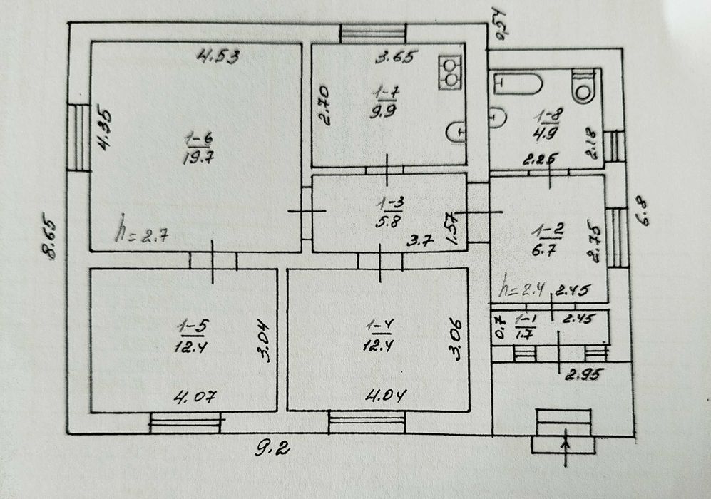Продається будинок у центральній частині міста