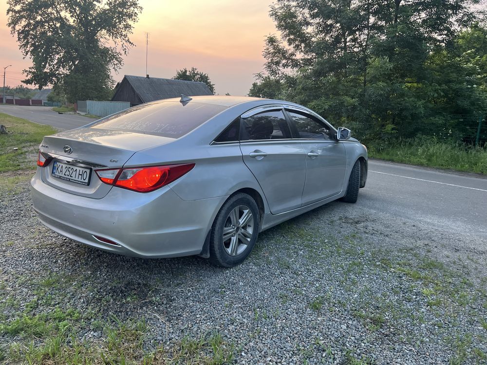 Продам Hyundai Sonata 2014 р 2.0 газ