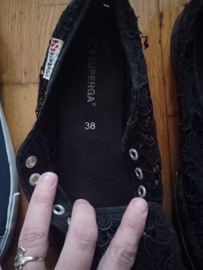 Взуття жіноче 38 р.