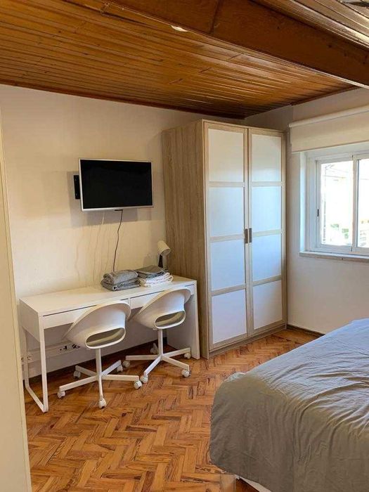 Quarto Suite Casal Corroios
