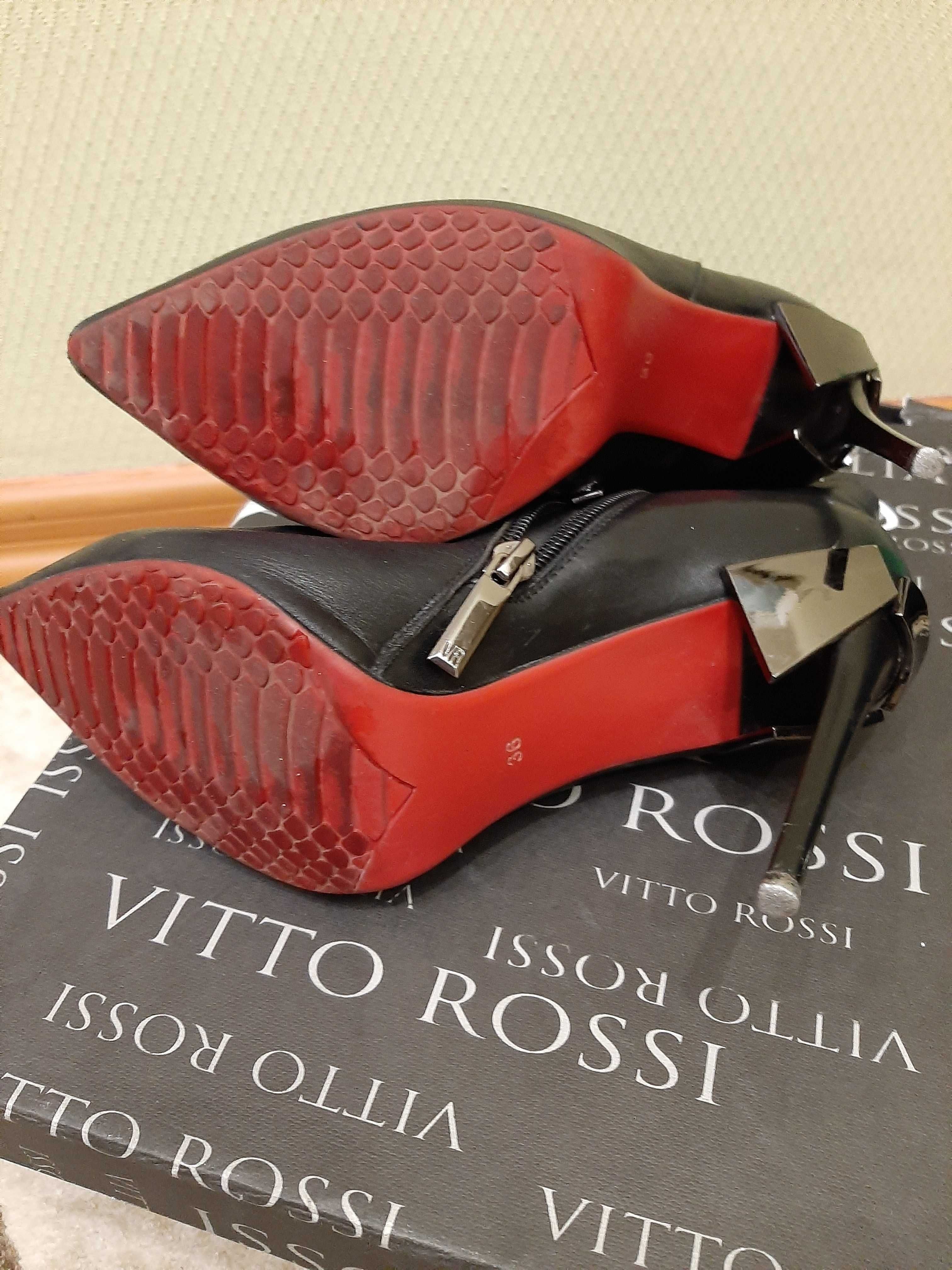 Продам ботинки  VITTO ROSSI 36р в отличном состоянии