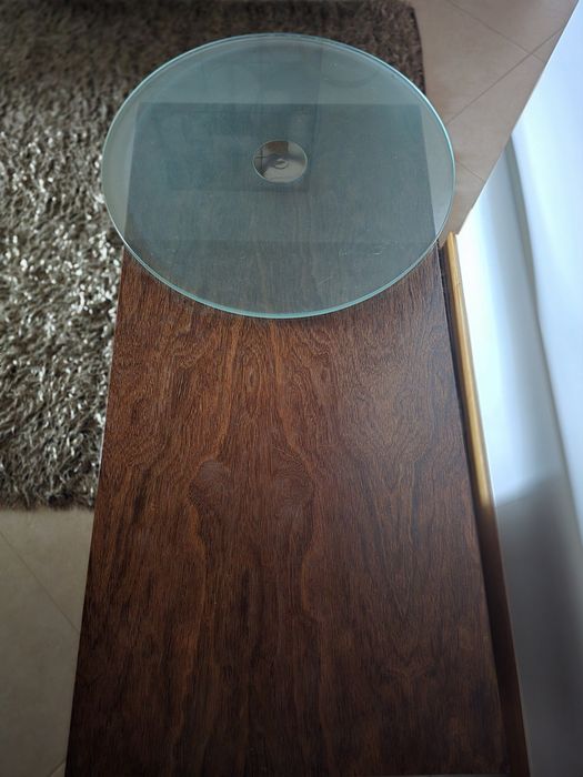 Mesa de apoio em Sucupira e vidro