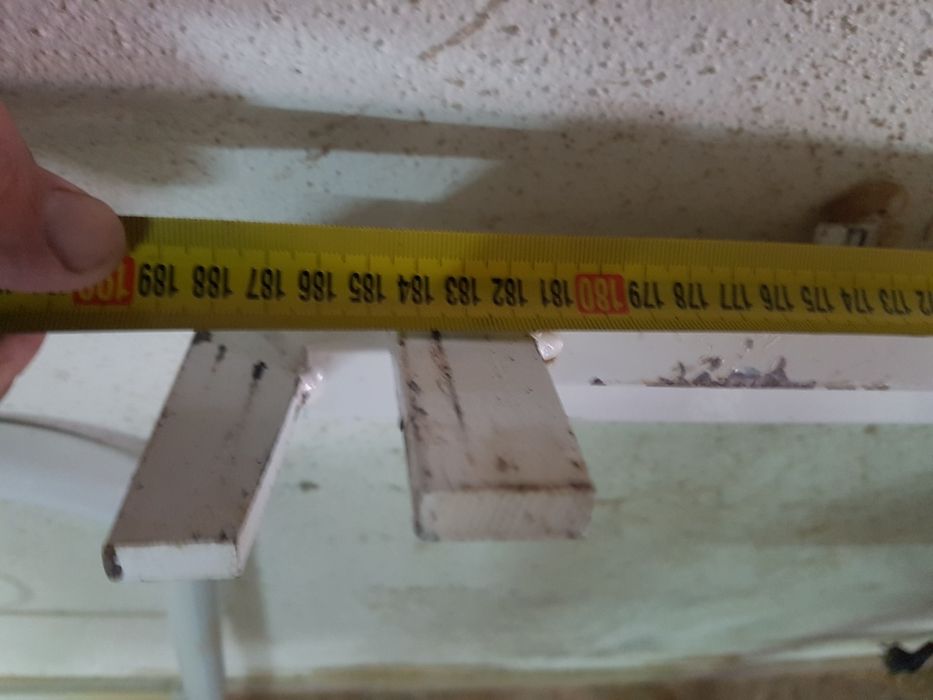 Cama de ferro trabalhado antiga