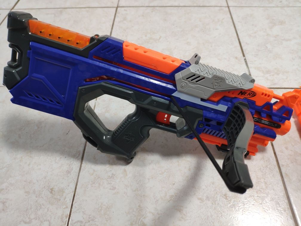 Nerf crossbolt + balas!