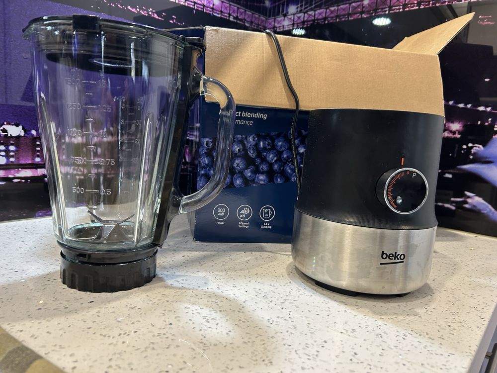Blender kielichowy Beko TBN81808BX 800W 1,75l