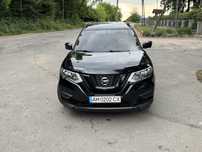 Nissan rogue 2017 рік
