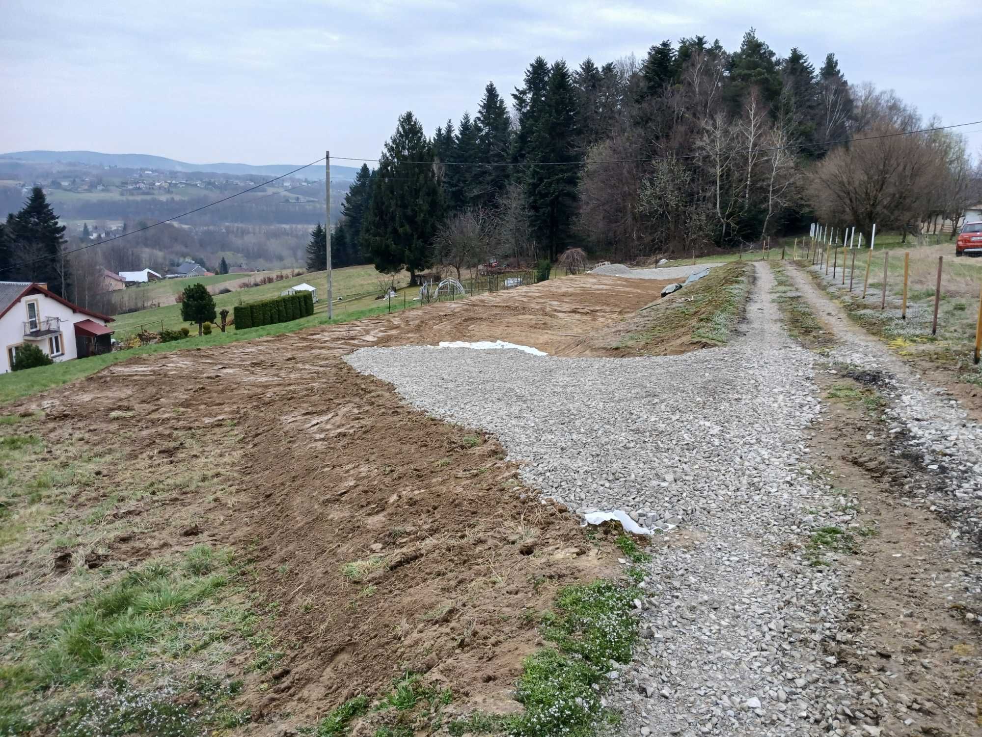 usługi minikoparką, prace ziemne, roboty ziemne, usługi wiertnicą
