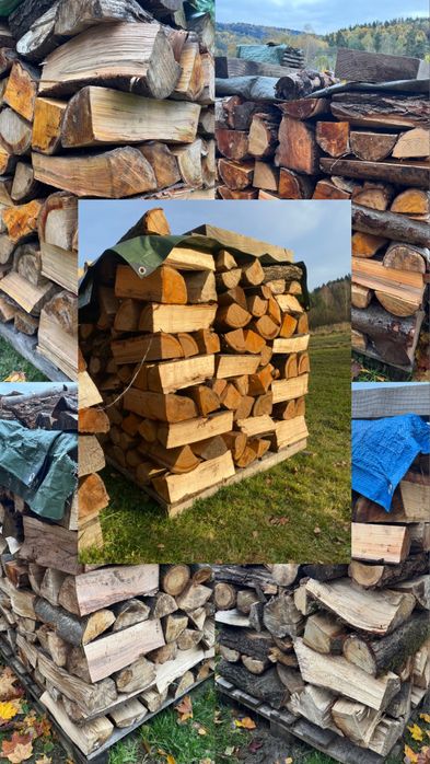Układane łupane drewno opałowe | twarde drzewo do pieca i kominka
