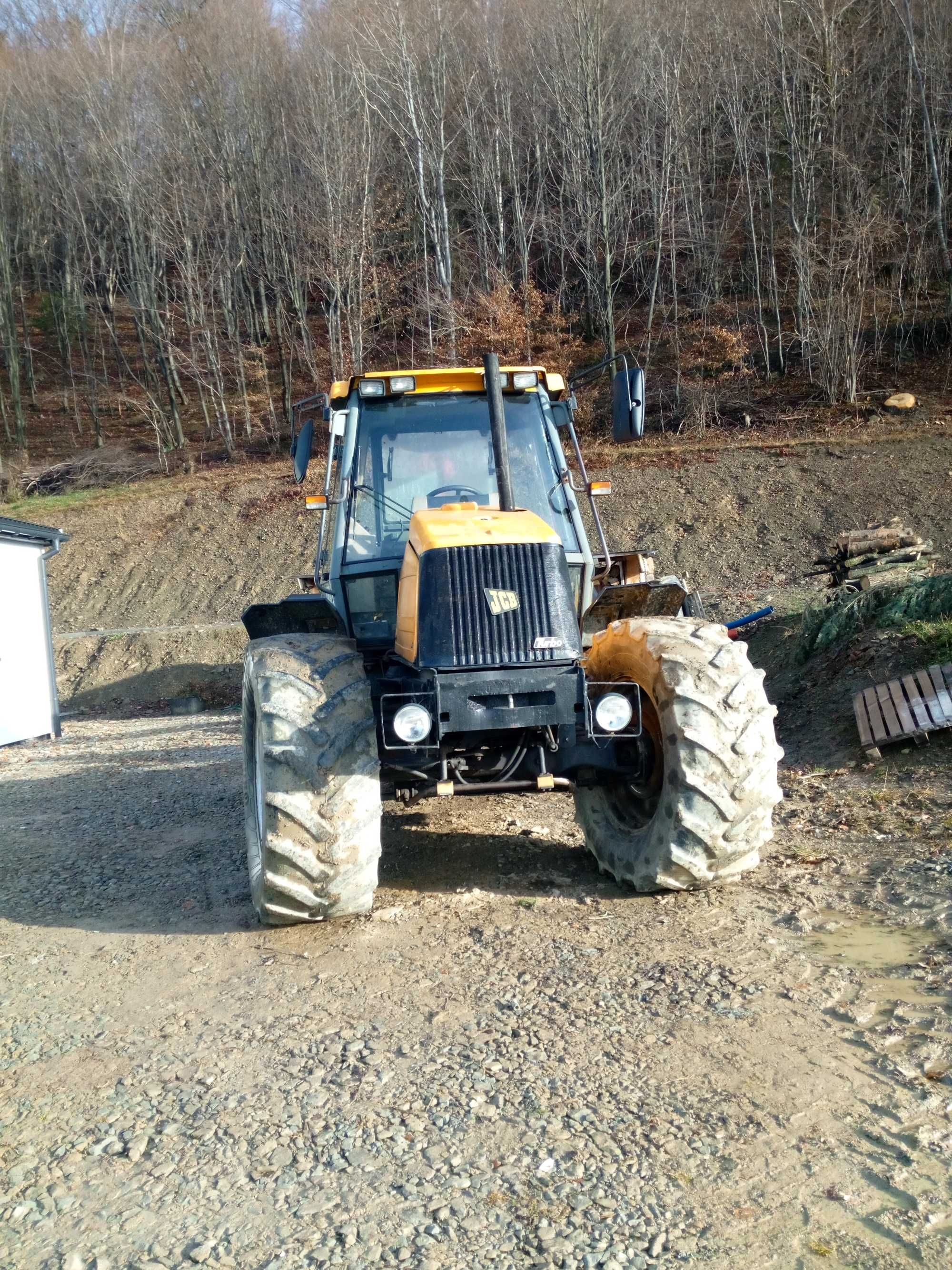 JCB farstrac 2135