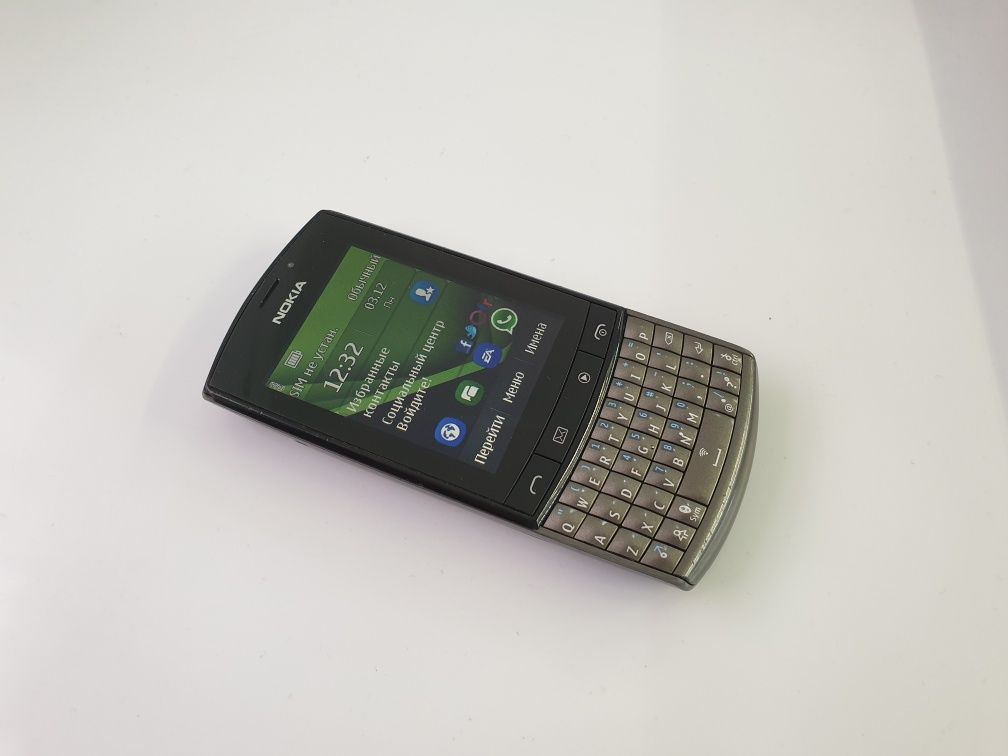 Nokia Asha 303 із Німеччини
