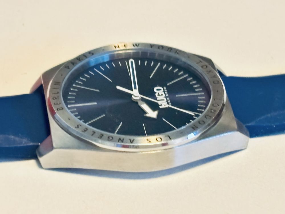 Zegarek męski marki Hugo Boss model ACT Blue