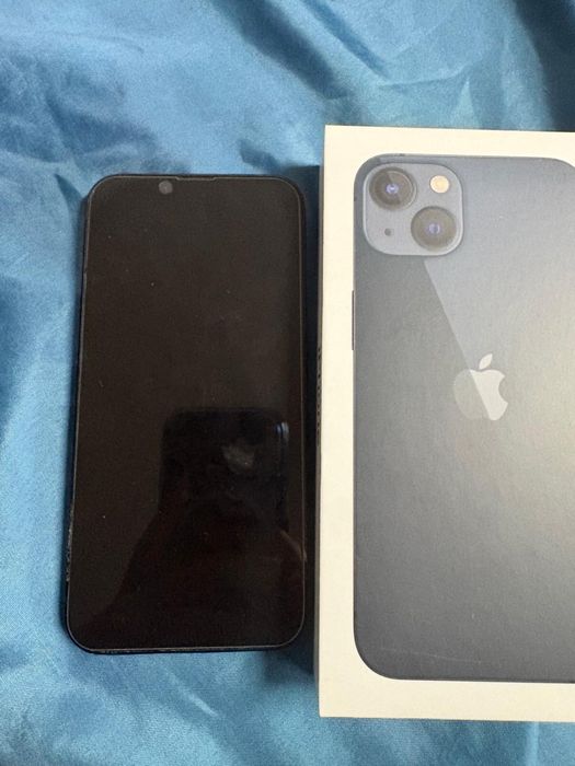 I phone 13 na caixa