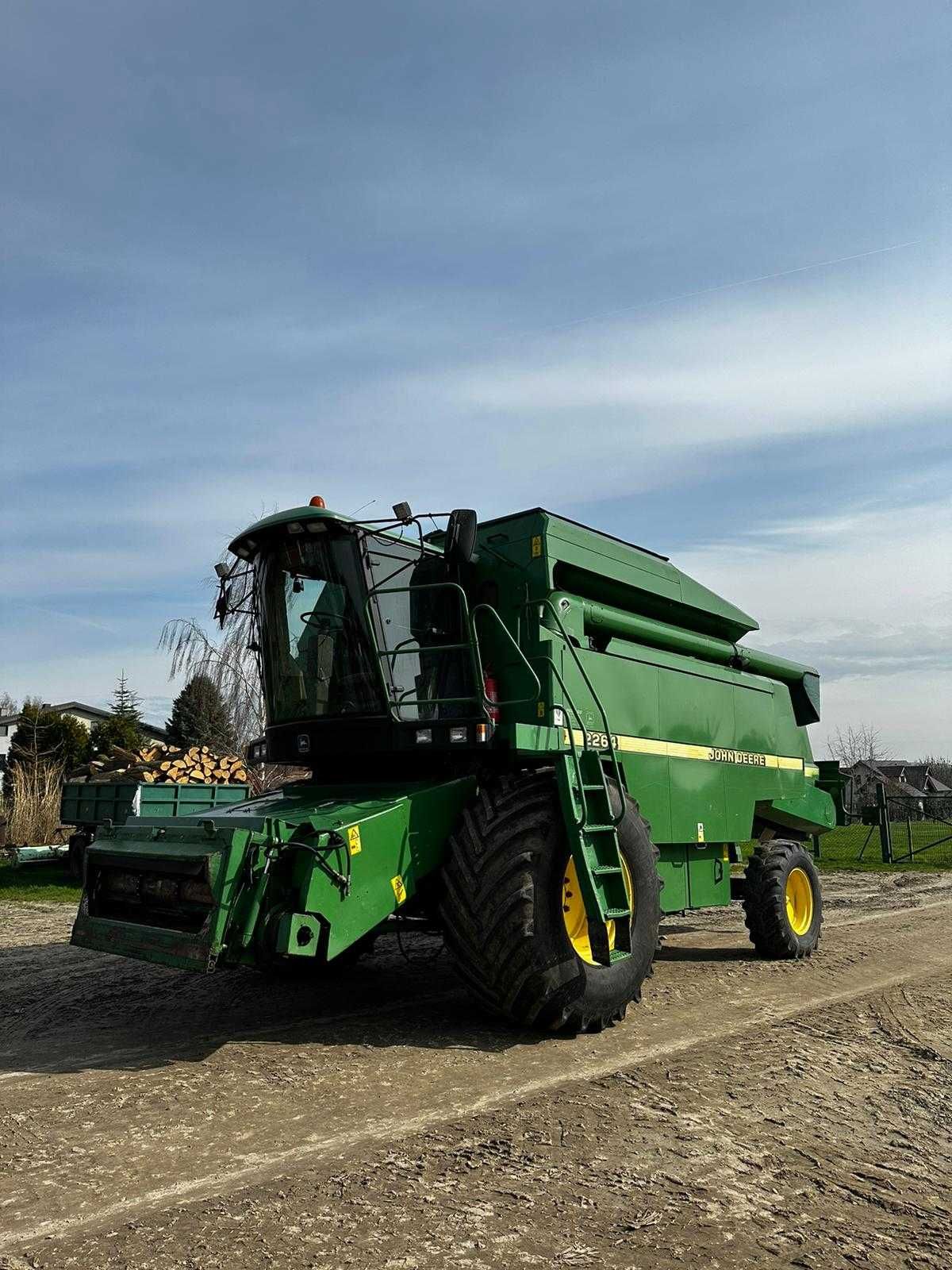 John Deere  2264