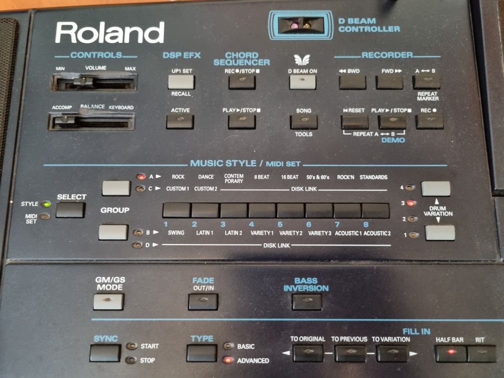 Roland EM 2000 jak G1000, G800