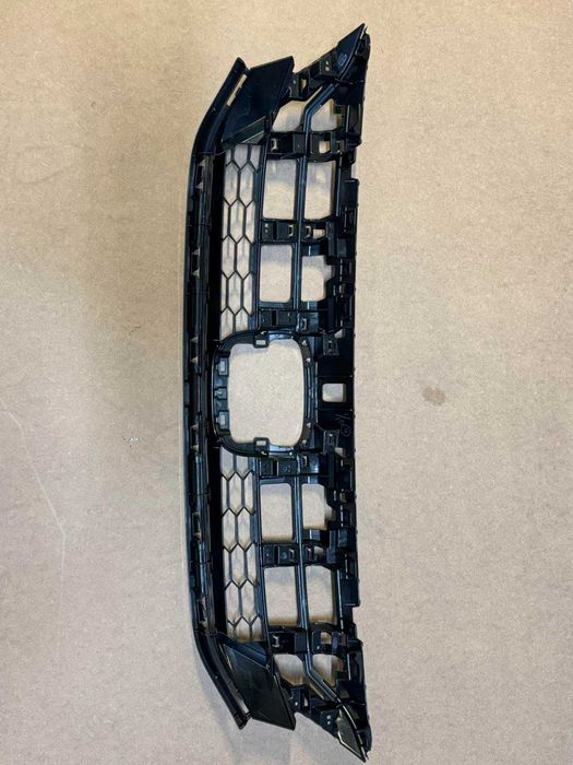 Решітка радіатора Honda Clarity 18-