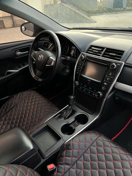 Toyota Camry 55 SE 2015