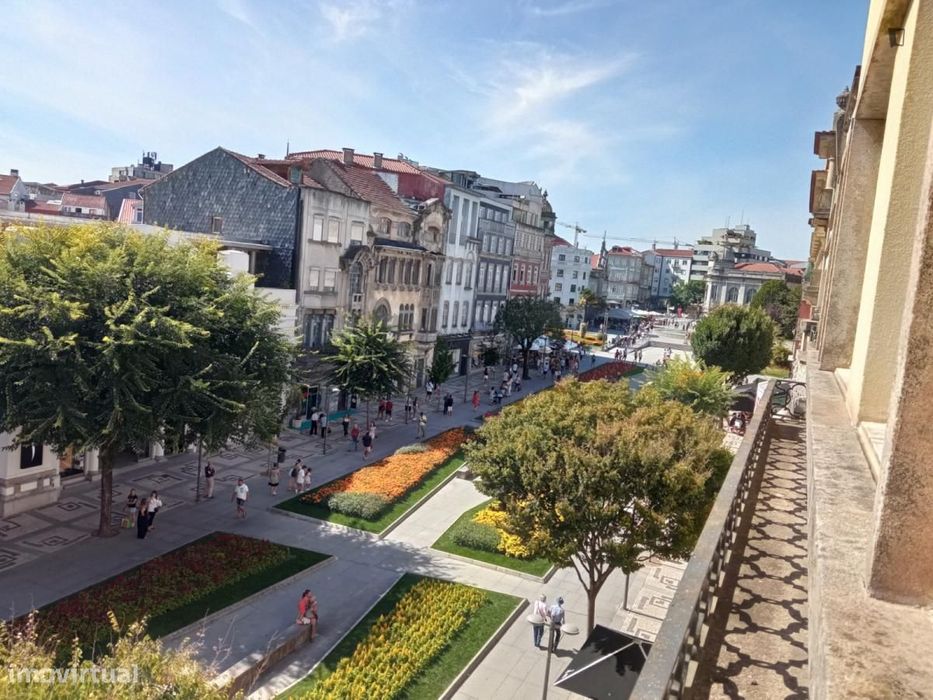 Apartamento com 2 quartos - localizado em Sé de Braga e São Lázaro...