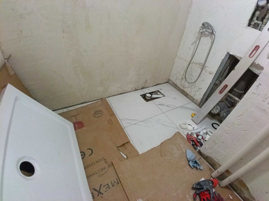 Remont ubikacji, łazienki, kuchni. Położenie płytek. Płytkarz.