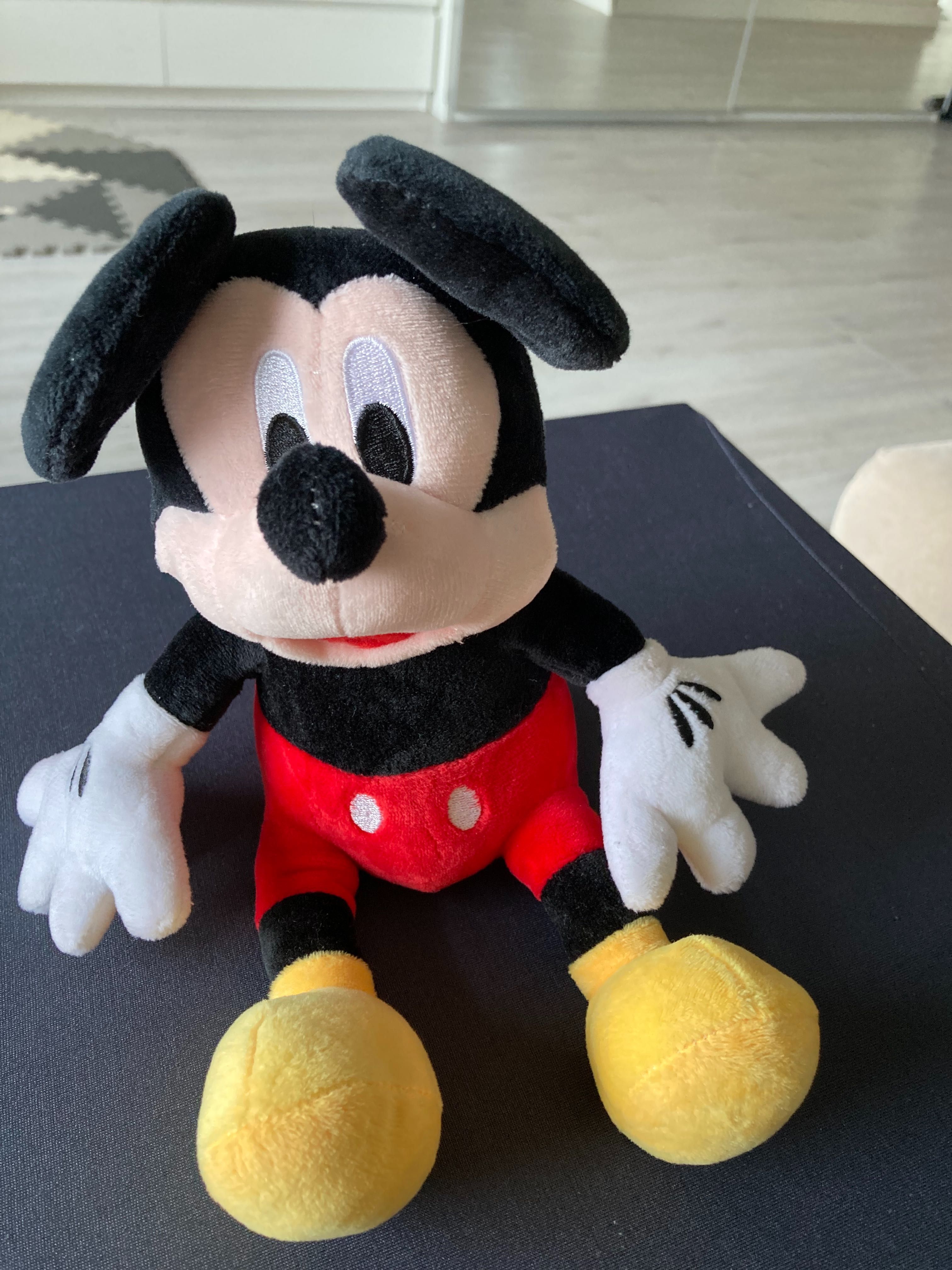 Mickey Mouse pluszak na dzień dziecka
