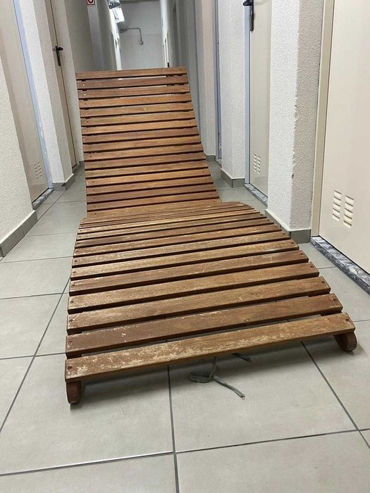 Vendo espreguicadeira madeira maciça