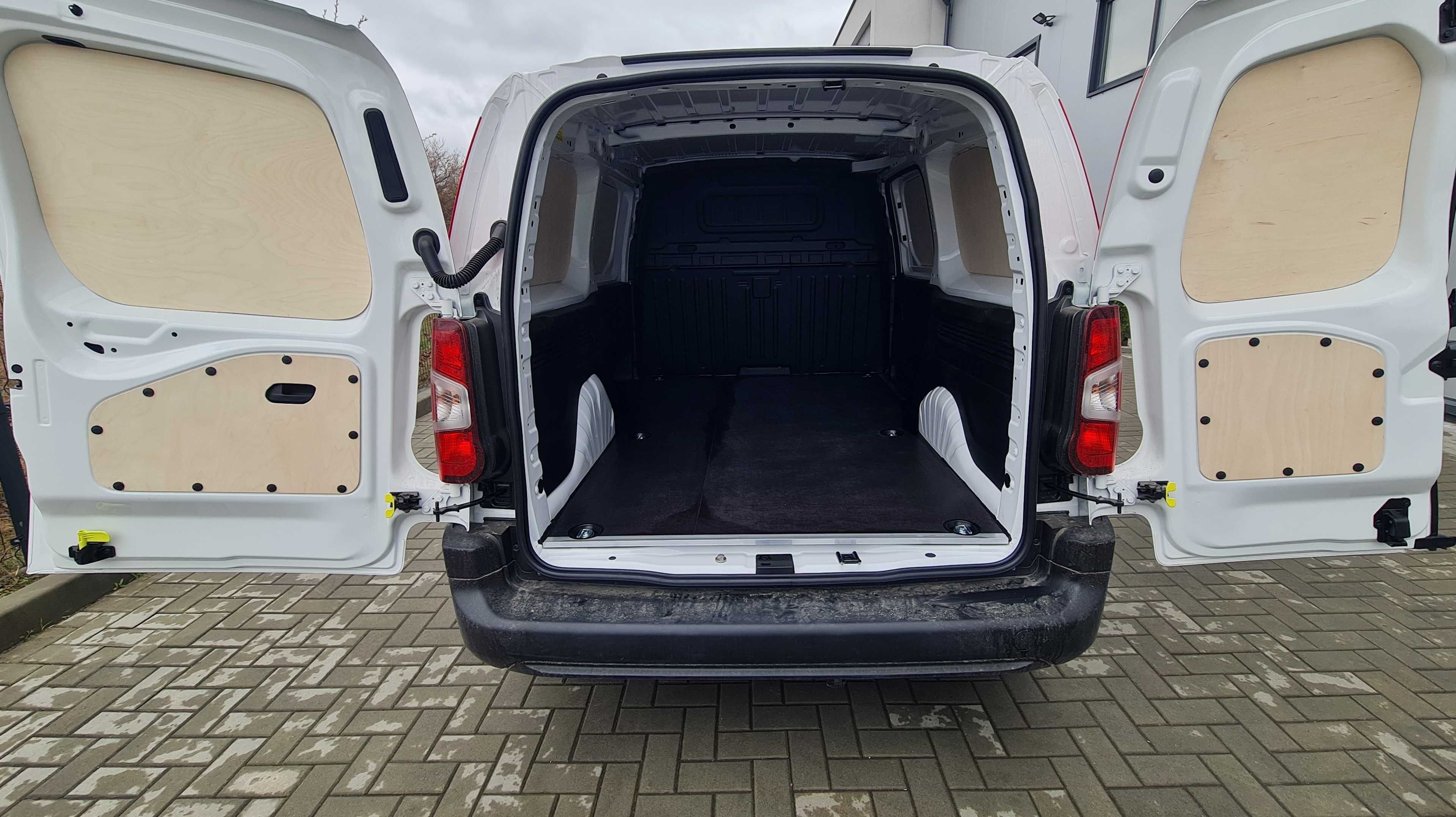 Zabudowa ze sklejki Opel Combo Vivaro Movano Van