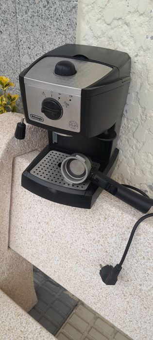 Máquina  de  café  elétrica